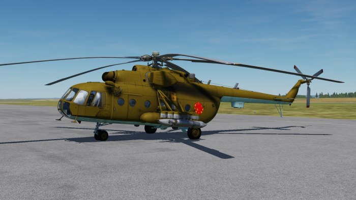 Ми-8 вертолёт сбоку