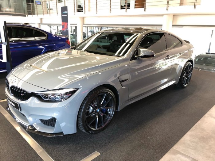 BMW m4 San Marino Blue