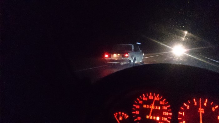 Гранта спидометр 200 ночью