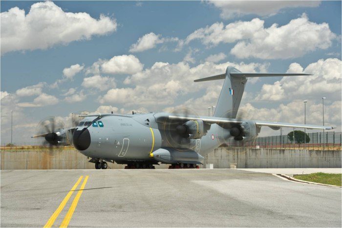 Airbus a400m-180