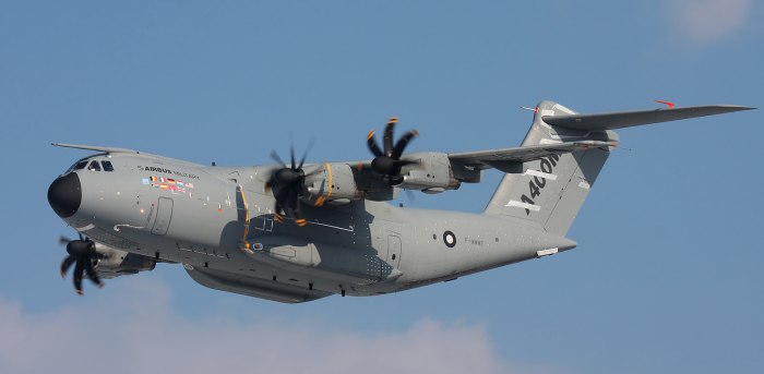 Airbus a400m самолет