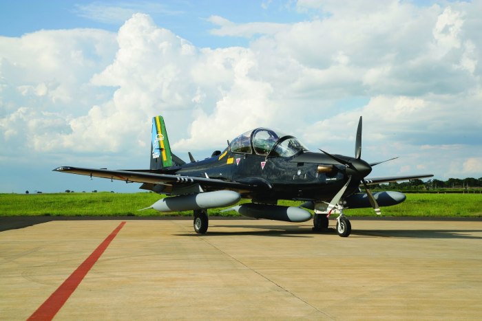 Штурмовики Embraer EMB-314 super Tucano