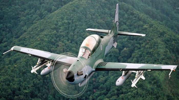 Embraer EMB 314 super Tucano самолет