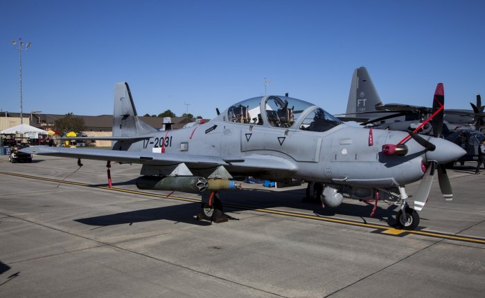 EMB-314 super Tucano Штурмовик-истребитель