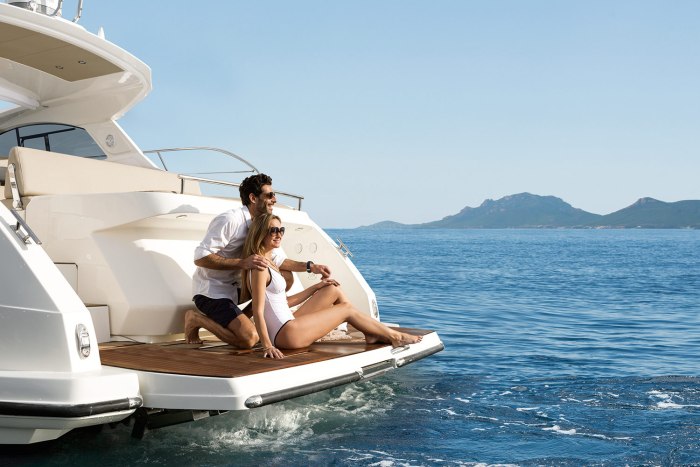 Яхта Azimut Atlantis 43