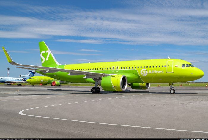 Самолёт а 320 Neo s7