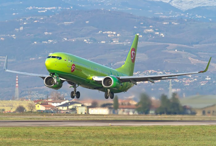 Самолёт s7 Боинг 737
