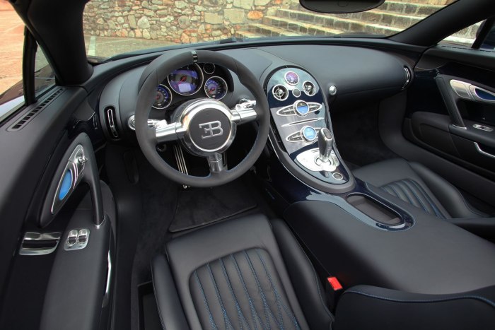 Bugatti Veyron 2005 салон