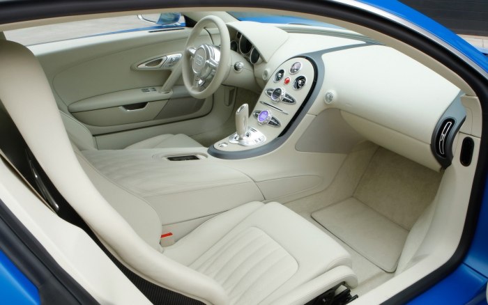 Bugatti Veyron 2005 салон