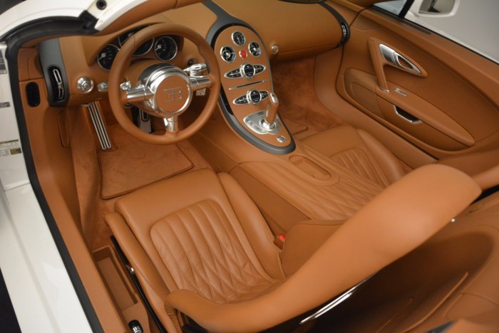 Bugatti Veyron салон