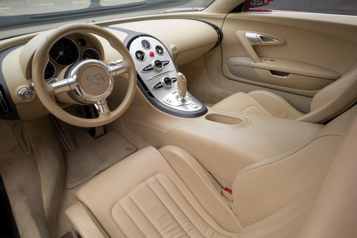 Bugatti Veyron 2005 салон