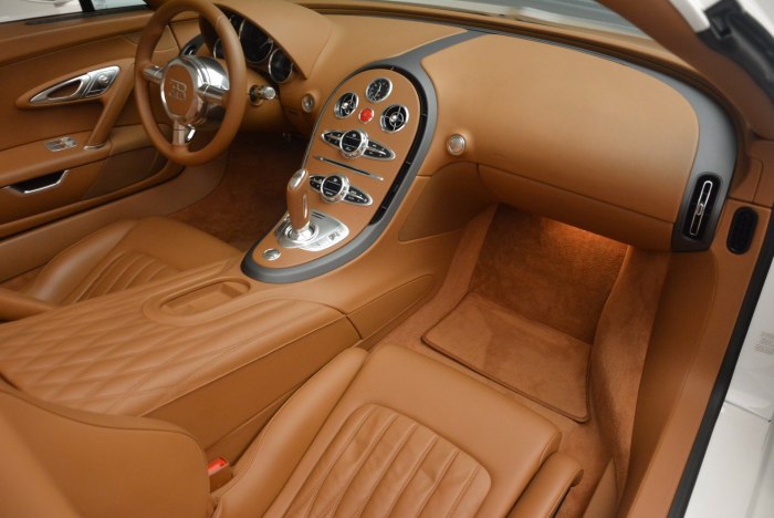Bugatti Veyron 16.4 super Sport салон