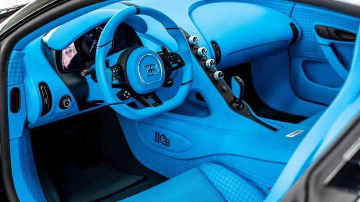 Bugatti Centodieci салон