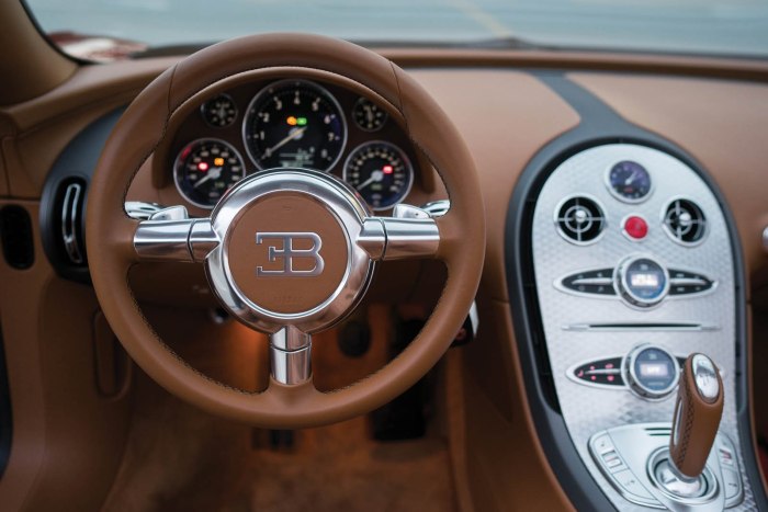 Bugatti Veyron 2005 салон