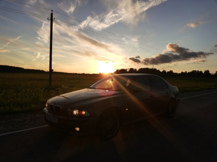 БМВ е34 на закате