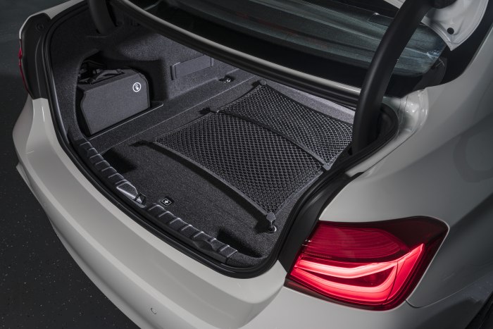 Габариты багажника BMW f30