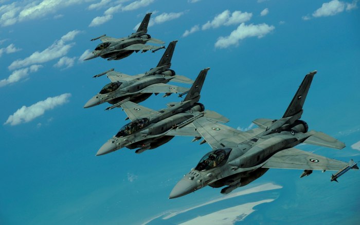Истребитель f-16 Fighting Falcon