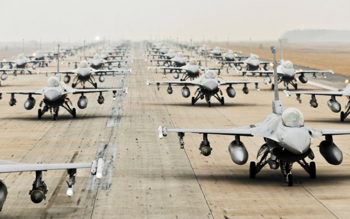 F16 на авианосце