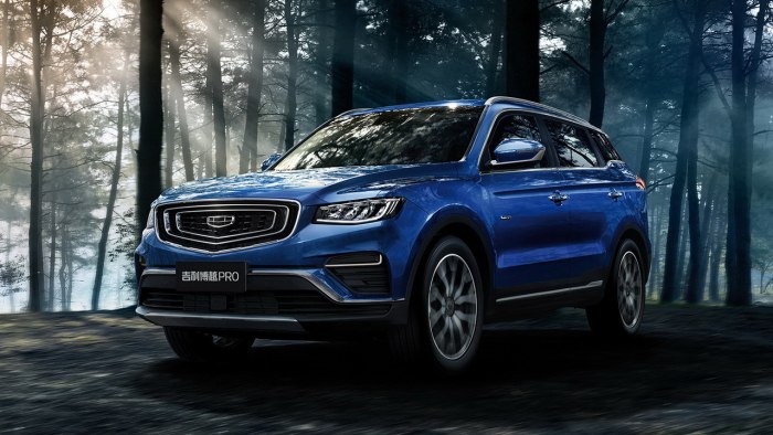 Кроссовер Geely Atlas Pro