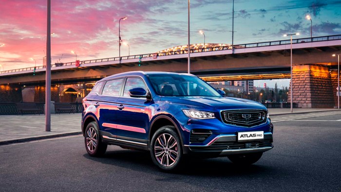 Новый Geely Atlas Pro 2021
