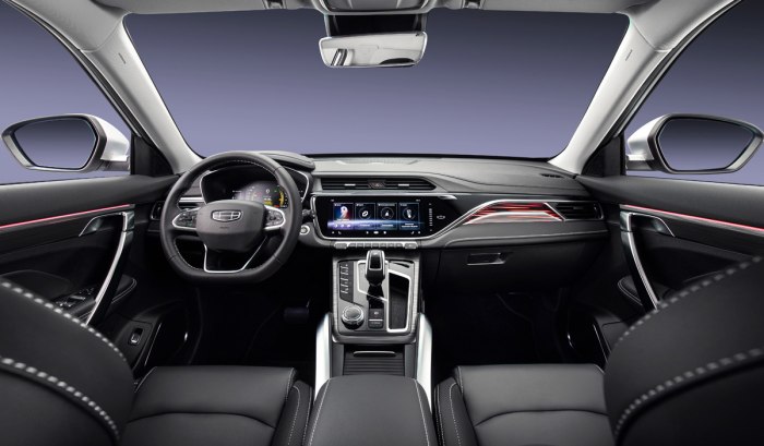 Новый Geely Atlas 2022
