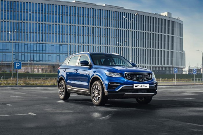 Кроссовер Geely Atlas 2021