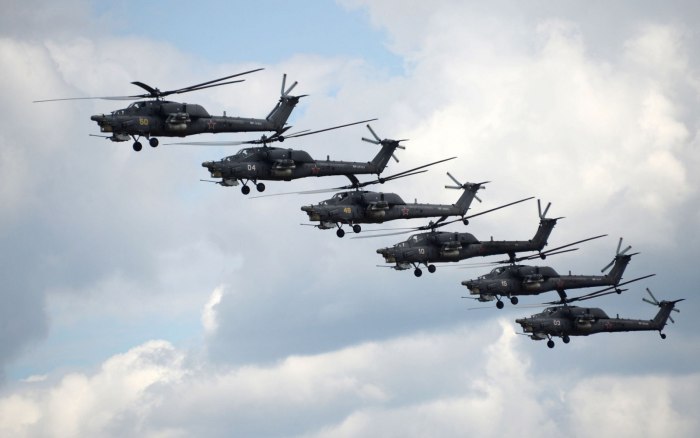 Военный вертолет ВВС России