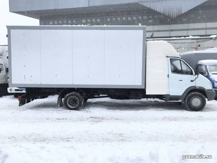 ГАЗ Валдай со спальником