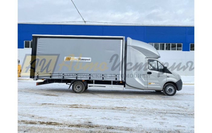 Газон Некст закабинный спальник внутри