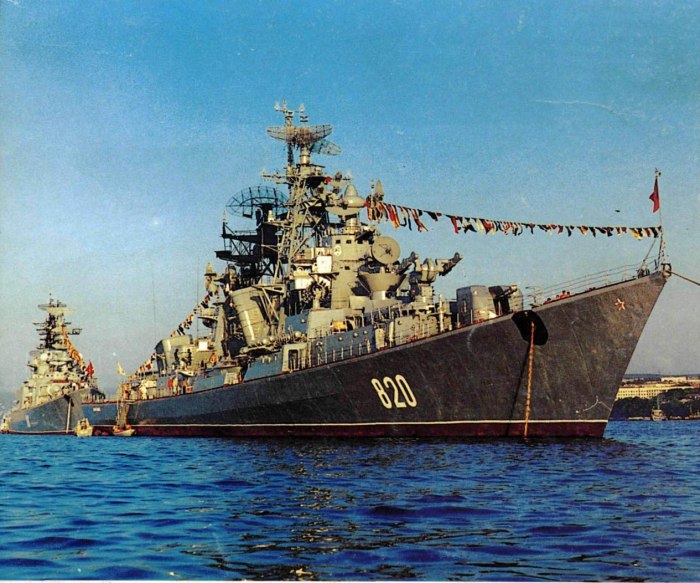 Большой противолодочный корабль проекта 61 красный Кавказ