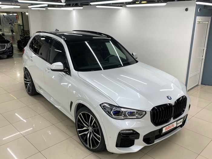 BMW x5 белая 2021