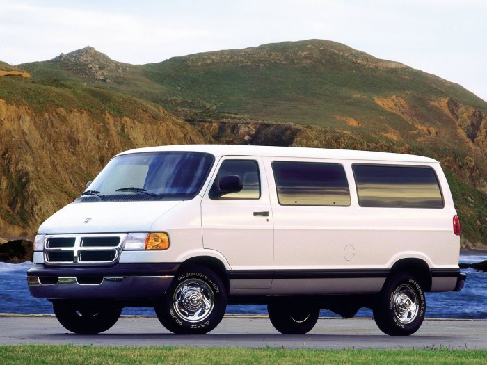 Dodge Ram van 2500 2000