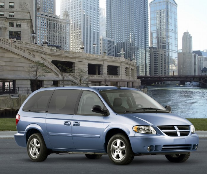 Grand Caravan 2007 задний