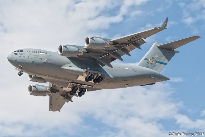 Самолёт ВВС США C-17a Globemaster III.