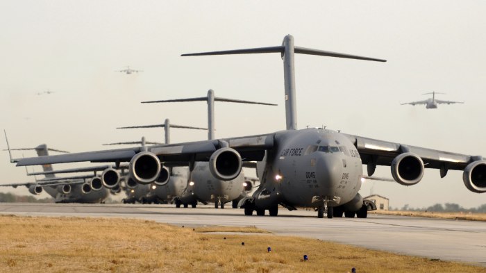 Самолёт ВВС США C-17a Globemaster III.