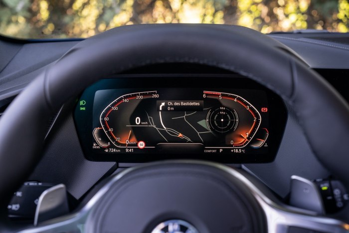 BMW x6 2022 приборная панель