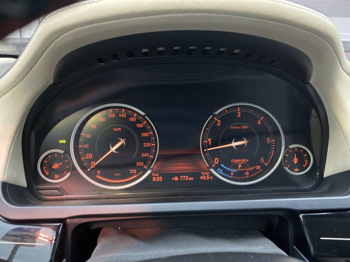F30 приборная панель