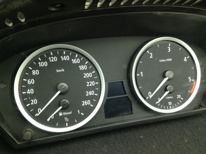 BMW 5 e60 приборная панель
