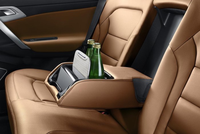 Geely Atlas салон