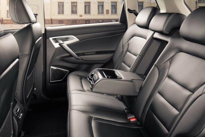 Geely Atlas Pro flagship