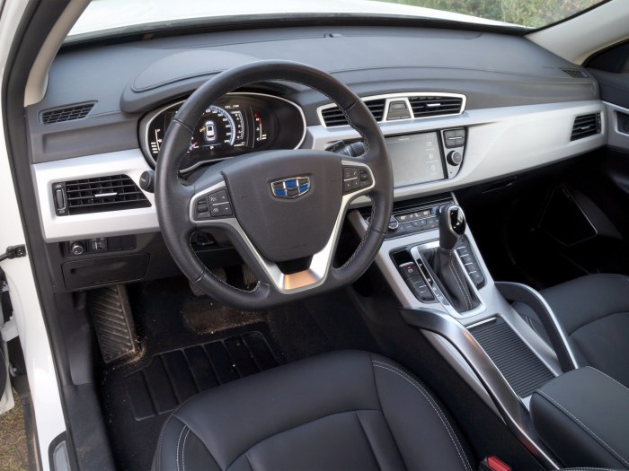 Geely Emgrand Atlas