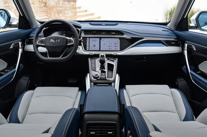 Geely Boyue 2022