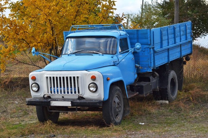 Грузовик ГАЗ 53 бортовой