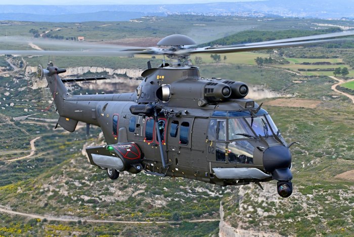 H225 super Puma вертолет