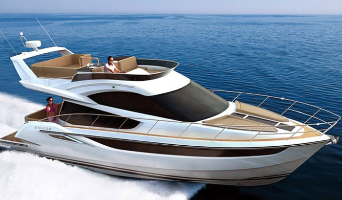 Яхта Galeon