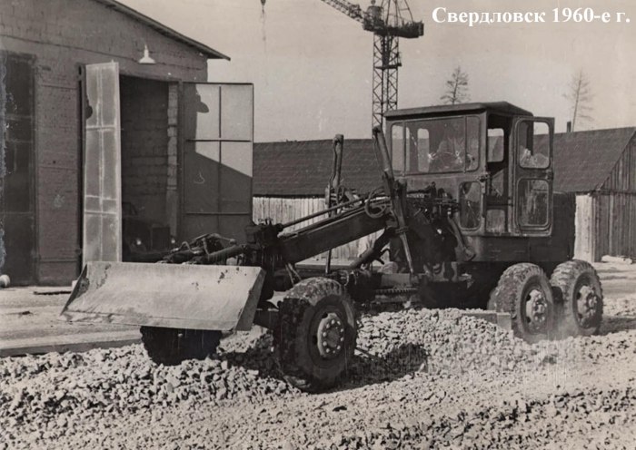 Автогрейдер д 598