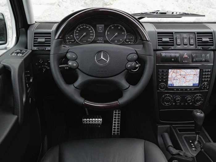 Mercedes Benz g class w463 салон