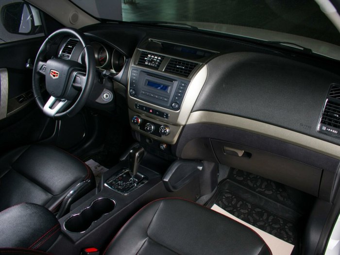 Emgrand x7 2016 салон