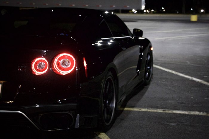 Nissan GTR r35 неон