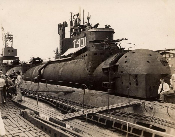 Японская подводная лодка i-400